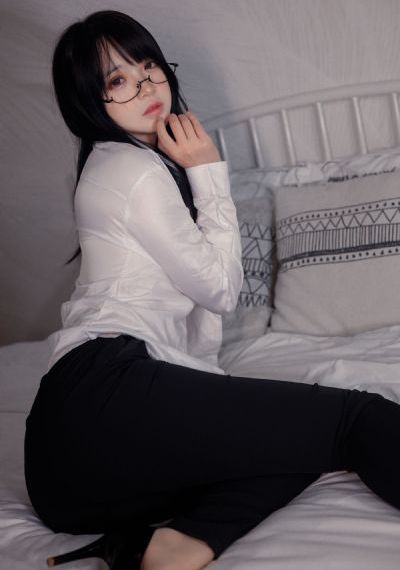 善良的秘书