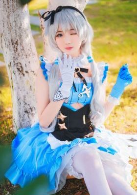 动漫裙子里面的野怪