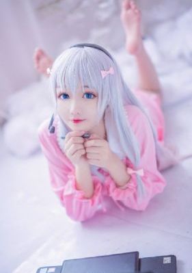 顺从的女孩